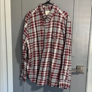 American Eagle Outfitters Red and Gray Plaid Shirt